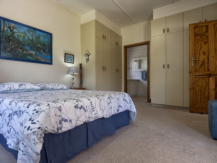 6 Bedroom Property for Sale in Belvidere Estate Western Cape